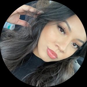 Meet your Posher, Rocio